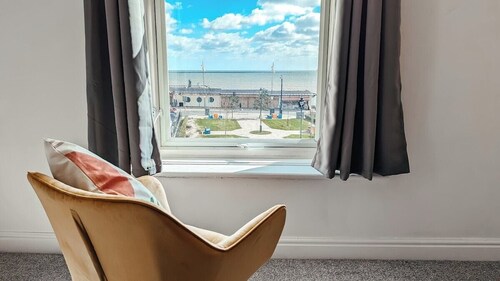 Whole Apartment with Sea Views