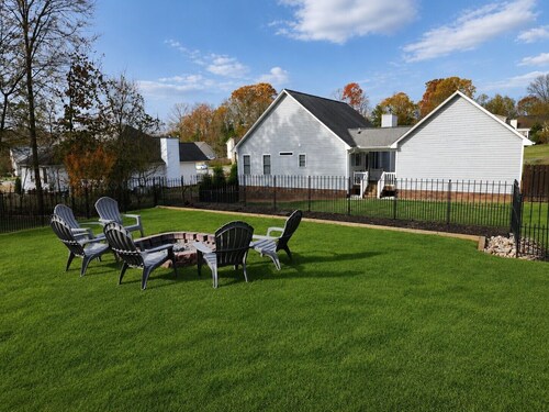 Cozy 3BR w/ Fenced Yard, Porch & Easy City Access- Pets Welcome!