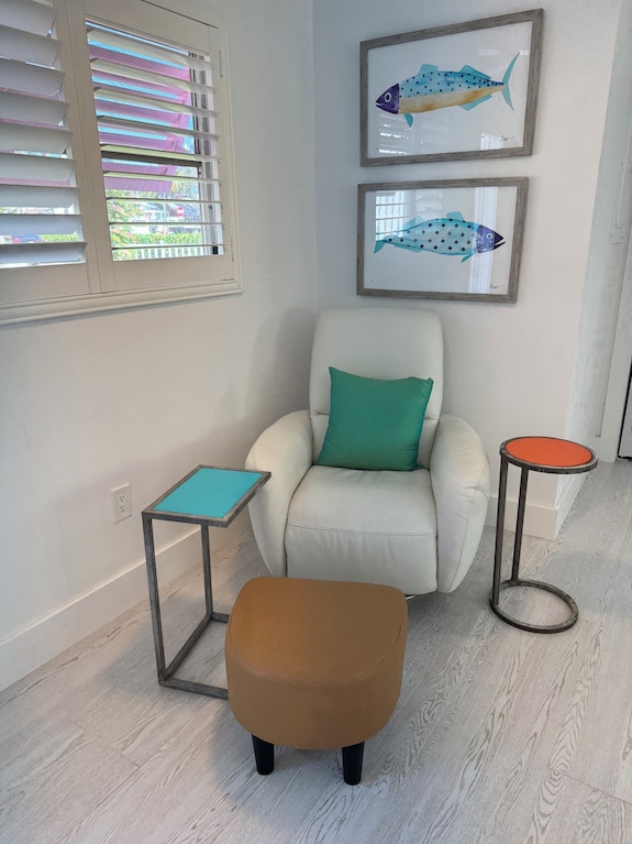 The Historic Coquina Cottages C Is 2 Blocks To The Beach, 5th Avenue And 3rd St. - Naples, FL