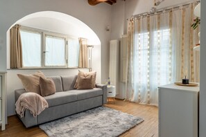 TV - Pisa Central Lovely Studio Near Palazzo Blu (Pisa)