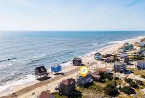 On the beach - Semi-oceanfront beach house with sunrise views. (Rodanthe)