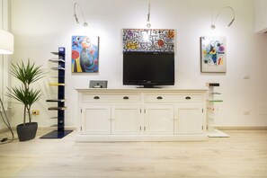 Interior - Gallery Flat - S. Maria Novella (Florence)