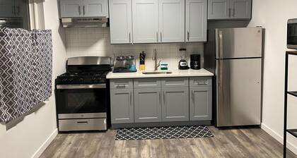 Amazing 2BR Apt in the Center of Brooklyn & 30 Minutes From Midtown Manhattan