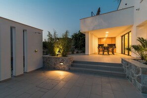 Outdoor dining - Villa Salvia (Kvarner - Linardići) (Linardici)