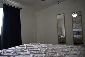 3 Schlafzimmer, Schreibtisch, kostenloses WLAN, BettwÀsche