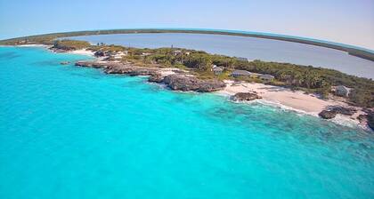Brand New! 3 Bedroom, 2 bath,  Sleeps 8, 8 Min. Drive to Top Beach