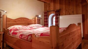 4 habitaciones, wifi gratis y ropa de cama