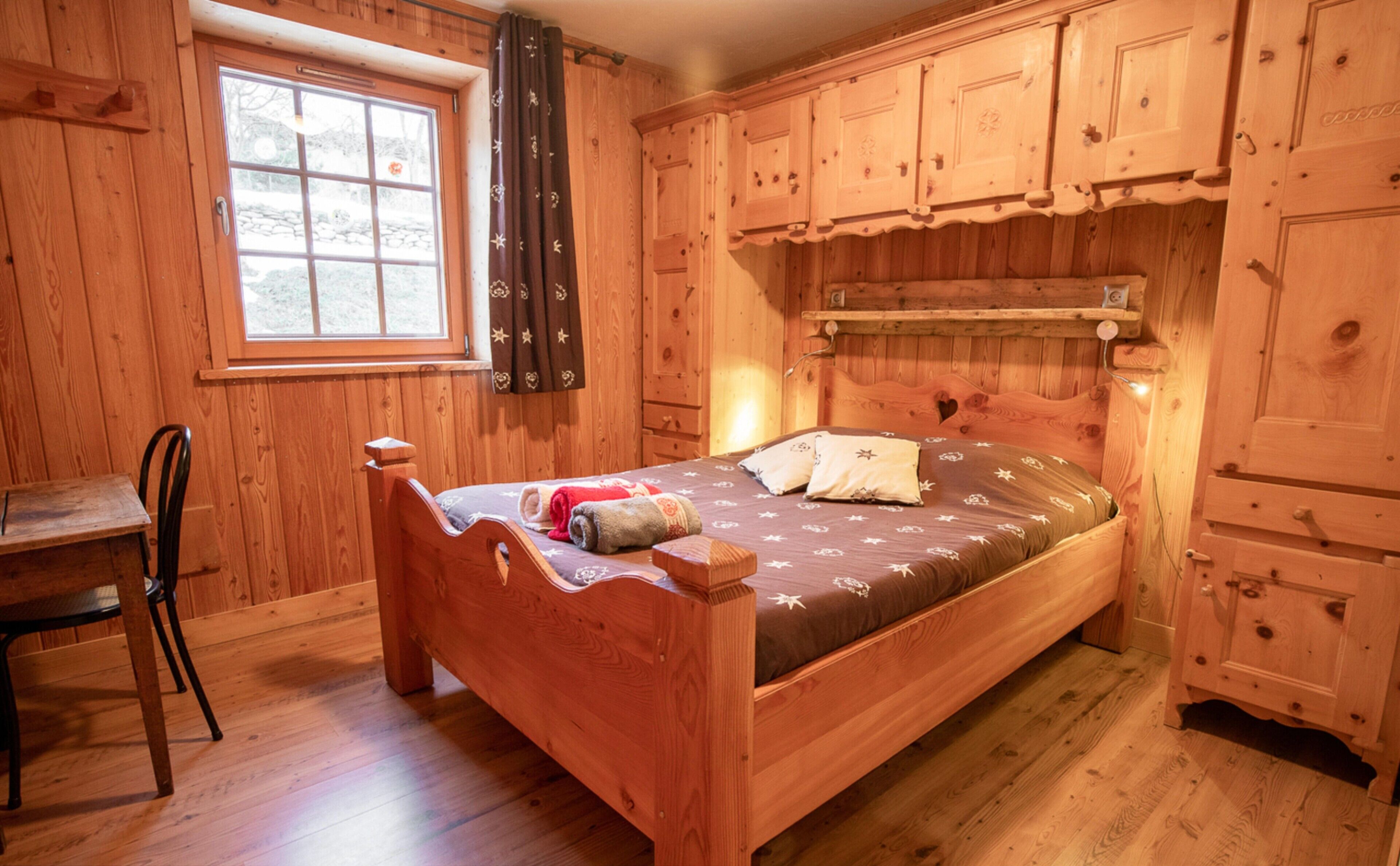 2 habitaciones, wifi gratis y ropa de cama 