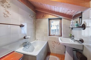 淋浴设施、吹风机、毛巾