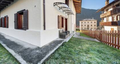 Apartment 'Villa Maria Auronzo' with Mountain View and Private Garden