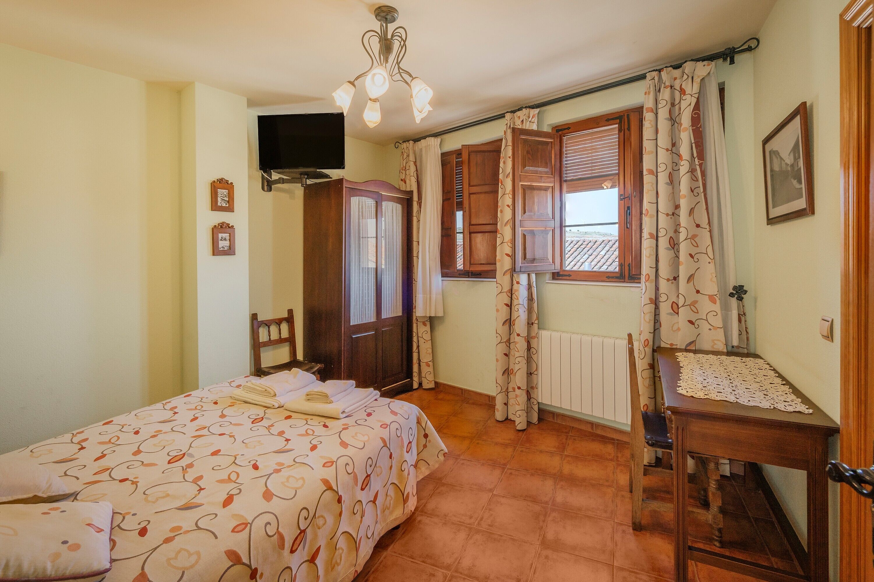 2 habitaciones, wifi gratis y ropa de cama 