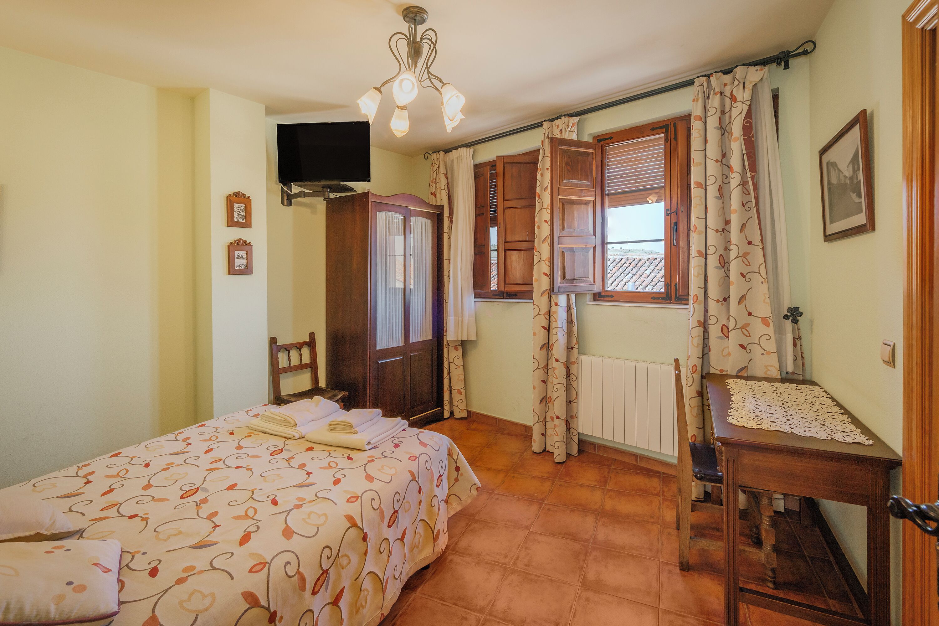 2 dormitorios, wifi gratis, ropa de cama