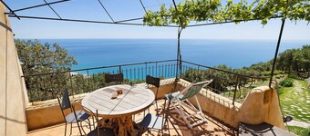 Apartment 'Mandarino' with Sea View, Wi-Fi and Air Conditioning