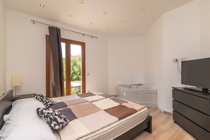 2 sovrum, strykjärn/strykbräda, gratis wi-fi och sängkläder