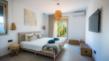 3 bedrooms, free WiFi, bed sheets