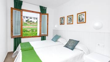 2 dormitorios, tabla de planchar con plancha, wifi gratis y ropa de cama