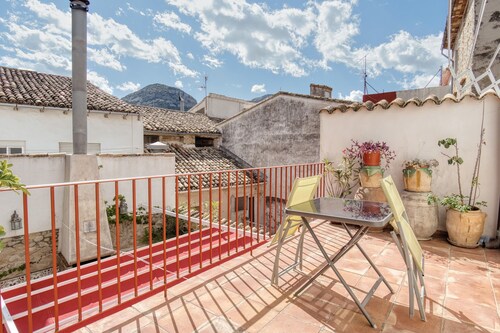 Holiday Home 'La Llar D' Aitana' with Mountain View, Private Terrace and Wi-Fi