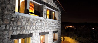 Apartment 'Casa Baja' with Shared Pool, Private Terrace and Wi-Fi