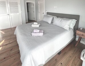 2 sovrum, strykjärn/strykbräda, gratis wi-fi och sängkläder