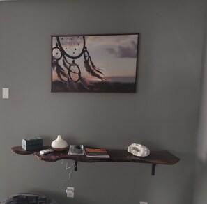 Interior - Serenity's Sanctuary in this quiet, peaceful 2 bdr 1 bath bungalow. Pet friendly (Cushing)