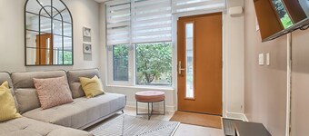 Luxury Townhouse in Downtown Toronto