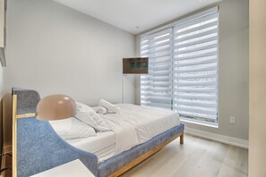 3 室のベッドルーム、アイロン / アイロン台、WiFi、ベッドシーツ