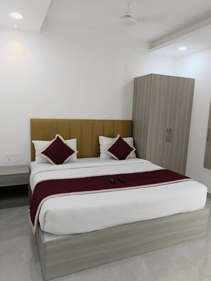 Room - Grace Regency (Kanayannur)