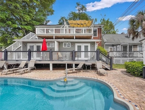 Historic Savannah Condo, Sleeps 6, Pool, Dogs Ok
