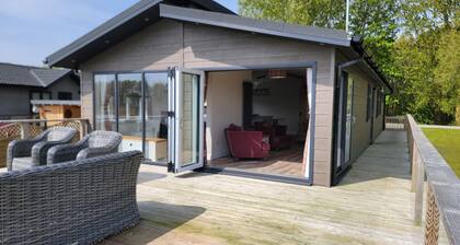 Luxury 2-Bed Lodge in Routh, Sleeps 4 with Hot Tub