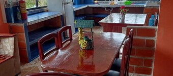 Tena - 4 Beds - Sleeps 12 - Pet Friendly - Hot Tub