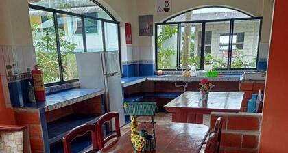 Tena - 4 Beds - Sleeps 12 - Pet Friendly - Hot Tub