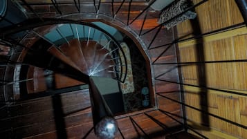 客房, 泳池景 | 1 間睡房、熨斗/熨衫板、床單
