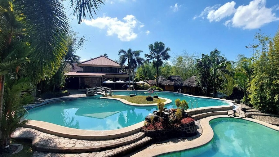 Casa Basilisa Hotel & Resort