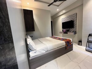 Super Deluxe Room | Free WiFi, bed sheets - VITS Select Kharadi Pune (Pune)