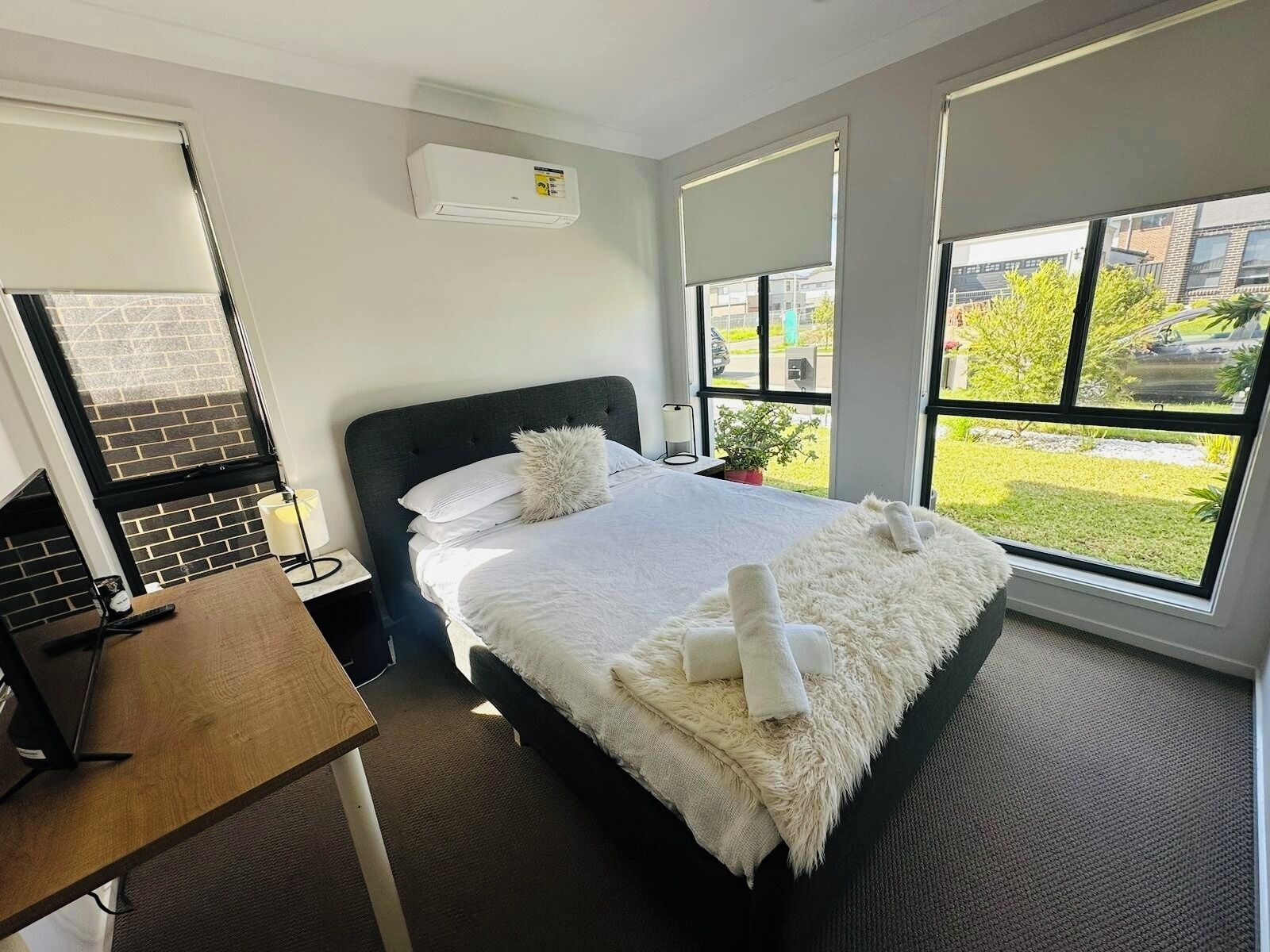 5 多间卧室、办公桌、熨斗/熨衣板、旅行婴儿床