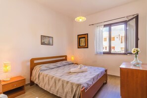2 bedrooms, free WiFi, bed sheets