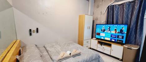 1 bedroom, WiFi, bed sheets