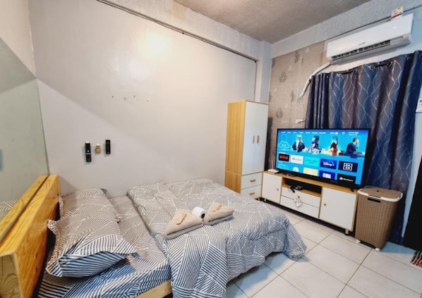 1 bedroom, WiFi, bed sheets