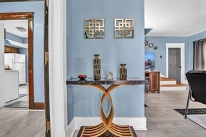 Interior - Walk To Fall (4th Street) (Niagara Falls)