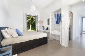 3 chambres, fer et planche à repasser, Wi-Fi gratuit, draps fournis