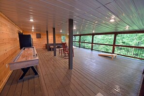 غرفة الألعاب