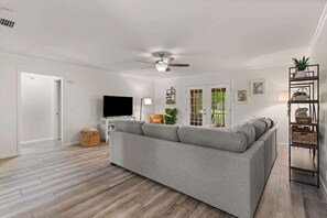 TV connectée, espaces bureaux