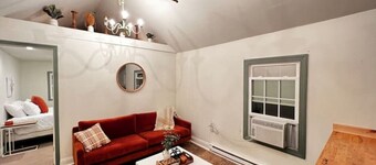 Lamar Apt · Quaint 1-bedroom Studio ~ Walk to Food & Drinks