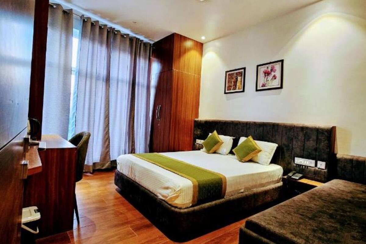 โต๊ะทำงาน, พื้นที่ทำงานแบบใช้แล็ปท็อป, ห้องเก็บเสียง, Wi-Fi ฟรี