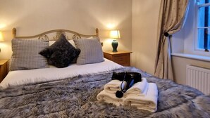 2 Schlafzimmer, Bügeleisen/Bügelbrett, WLAN, Bettwäsche