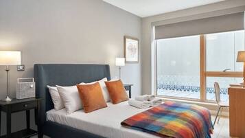 2 bedrooms, desk, iron/ironing board, WiFi