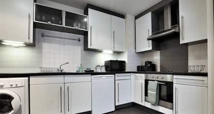 Lovely One Bed Apartment in Hip End of Temple Bar