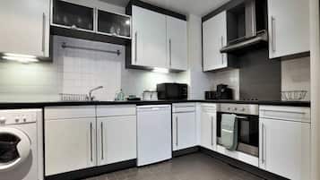 Microwave, oven, stovetop, coffee/tea maker