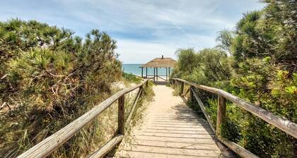 2 bedroom stunning apartment in Rota