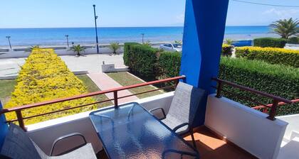 Calm and Peaceful First Line House in Front of the sea